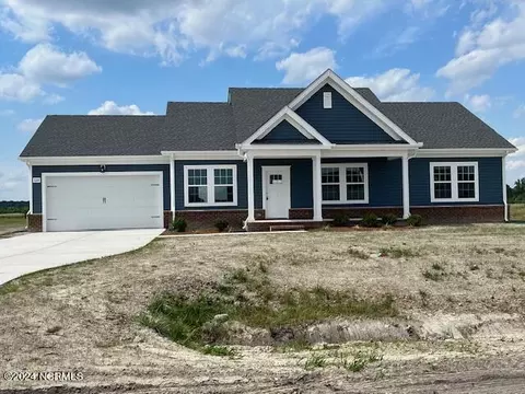 114 Strawberry Acres Dr, Elizabeth City, NC 27909