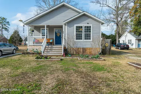 314 Hill St, New Bern, NC 28560