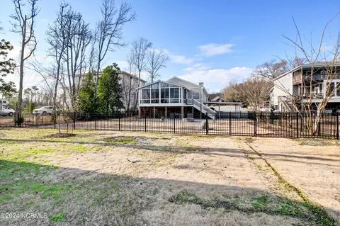 107 Mallard Dr, Hampstead, NC 28443 photo 5