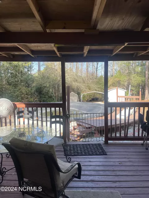 1102 Hylan Ave, Hamlet, NC 28345 photo 5