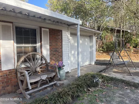 1102 Hylan Ave, Hamlet, NC 28345 photo 3