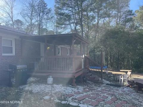 1102 Hylan Ave, Hamlet, NC 28345 photo 12