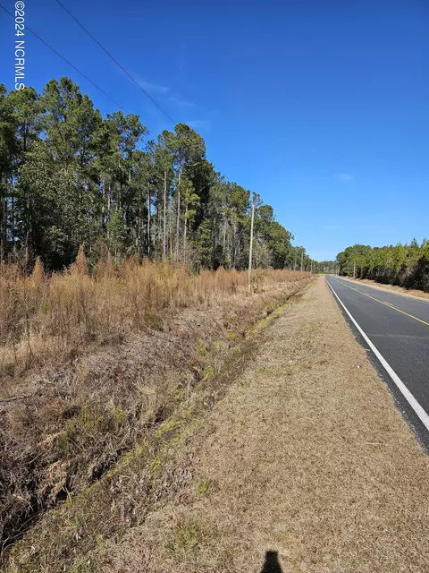 1 Ward Town Rd N # A, Whiteville, NC 28472