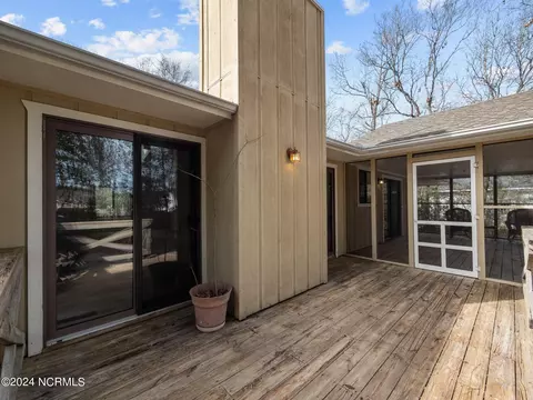 202 Hickory Ln, Hampstead, NC 28443 photo 8