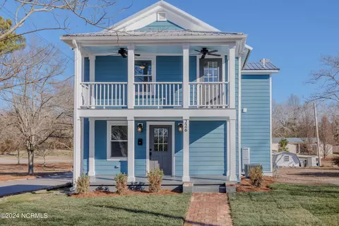 226 W Gale St, Edenton, NC 27932