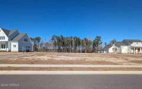 116 W Scarborough Ct, Hampstead, NC 28443