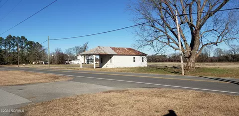 513 S William Hooker Dr, Hookerton, NC 28538 photo 3