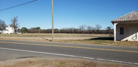 513 S William Hooker Dr, Hookerton, NC 28538 photo 2