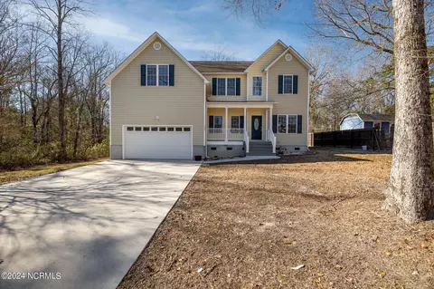 102 Carl Williams Rd, Jacksonville, NC 28540