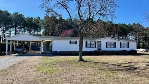 411 W Littlefield Rd, Ayden, NC 28513