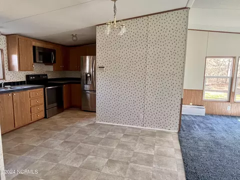 Kitchen - 545 Us 158 W, Ahoskie, NC 27910 photo 1 of 6