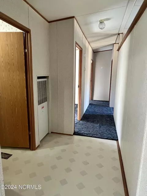 Entry Way - 545 Us 158 W, Ahoskie, NC 27910 photo 1 of 1