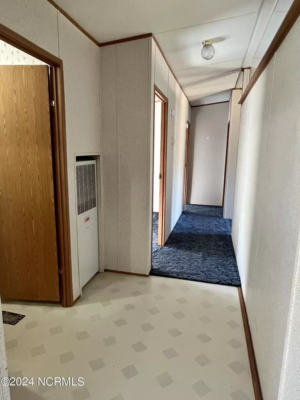 Entry Way - 545 Us 158 W, Ahoskie, NC 27910 photo 1 of 1