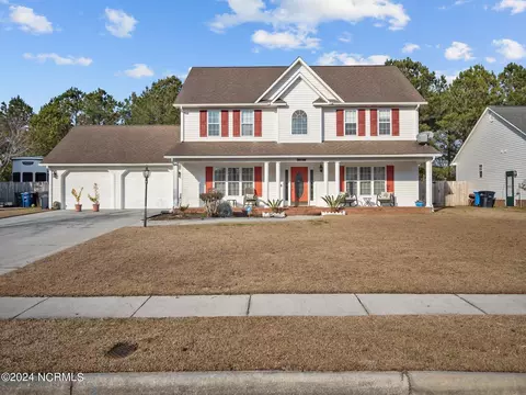 922 N Commons Dr, Jacksonville, NC 28546