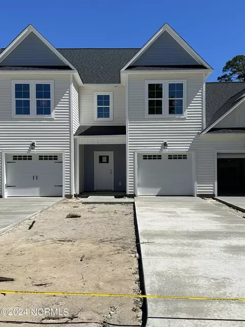 112 Bridge Point Cir, Cedar Point, NC 28584