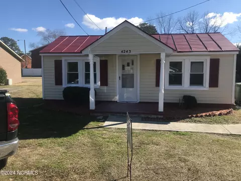 Exterior - 4243 SE College St, Ayden, NC 28513 photo 2 of 3