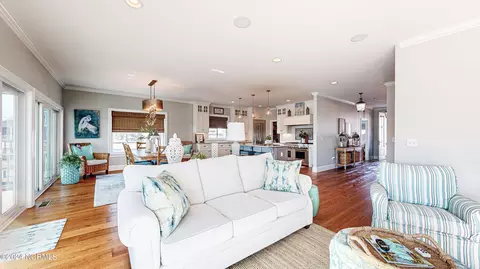 Living - 48 Maritime Ct, Chocowinity, NC 27817 photo 3 of 6