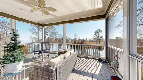 Exterior - 48 Maritime Ct, Chocowinity, NC 27817 photo 4 of 10