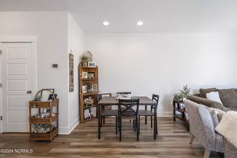 Dining - 10 Aspen Rd, Hampstead, NC 28443 photo 1 of 2
