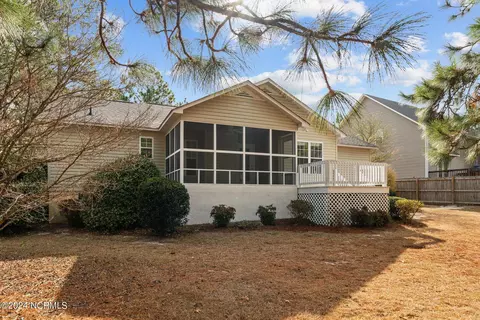 Exterior - 1640 Longleaf Dr E, Pinehurst, NC 28374 photo 11 of 16