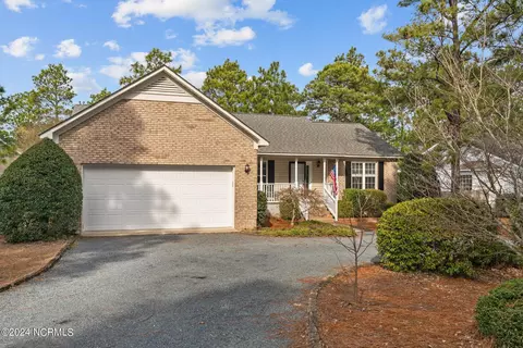 Exterior - 1640 Longleaf Dr E, Pinehurst, NC 28374 photo 14 of 16