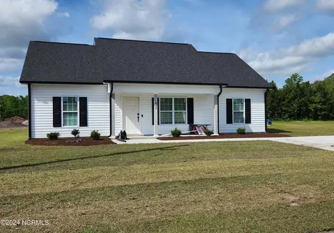 630 Casey Dr, Grifton, NC 28530