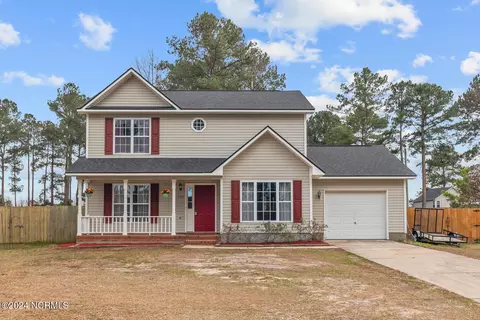 205 Reef Ln, Richlands, NC 28574