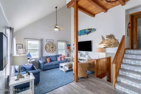 106 Wampum Dr, Kitty Hawk, NC 27949