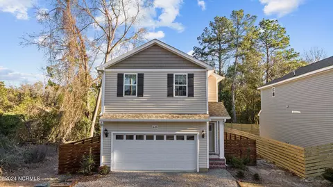 635 S Gaines St, Southern Pines, NC 28387