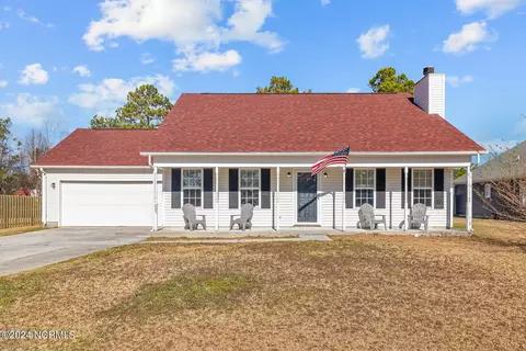205 Quarter Horse Ln, Jacksonville, NC 28546