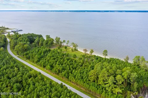 165 Hickory Point Rd, Aurora, NC 27806 photo 8