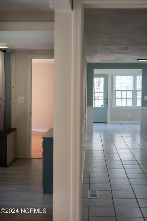 Entry Way - 2146 Us-74, Hamlet, NC 28345 photo 3 of 4