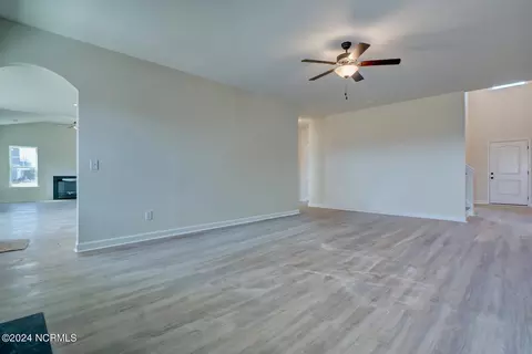 846 Cooke Dr, Hubert, NC 28539 photo 7