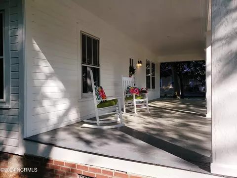 Exterior - 119 Maple St, Brunswick, NC 28424 photo 3 of 3