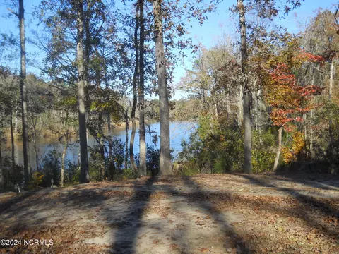49 Deep Creek Rd, Chocowinity, NC 27817 photo 2