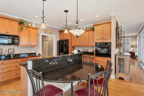 Kitchen - 4 Lakeside Ln, Pinehurst, NC 28374 photo 2 of 9