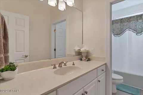 Bath - 4 Lakeside Ln, Pinehurst, NC 28374 photo 9 of 10