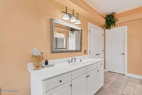 Bath - 4 Lakeside Ln, Pinehurst, NC 28374 photo 6 of 10