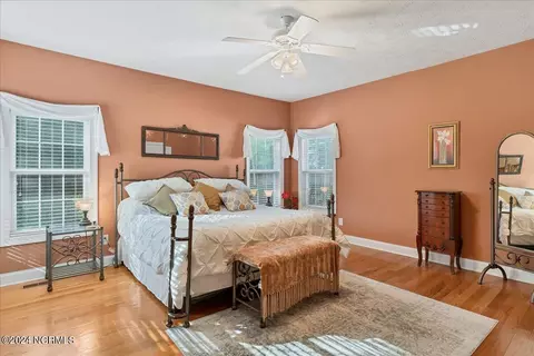 Bedroom - 4 Lakeside Ln, Pinehurst, NC 28374 photo 2 of 4