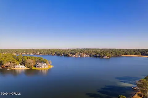 View/Area - 4 Lakeside Ln, Pinehurst, NC 28374 photo 1 of 2
