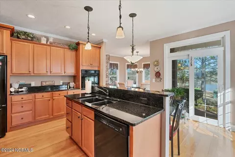Kitchen - 4 Lakeside Ln, Pinehurst, NC 28374 photo 3 of 9