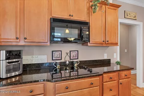 Kitchen - 4 Lakeside Ln, Pinehurst, NC 28374 photo 9 of 9