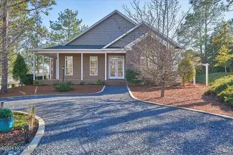 Exterior - 4 Lakeside Ln, Pinehurst, NC 28374 photo 8 of 13