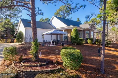 Exterior - 4 Lakeside Ln, Pinehurst, NC 28374 photo 2 of 13