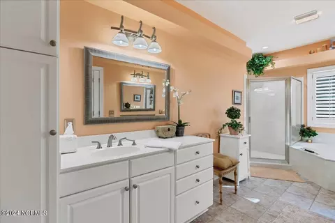 Bath - 4 Lakeside Ln, Pinehurst, NC 28374 photo 1 of 10