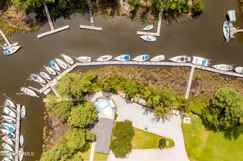 6020 Harbour Way #SL56, Oriental, NC 28571