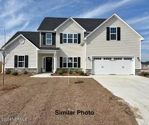 610 Antebellum Ct, Jacksonville, NC 28546