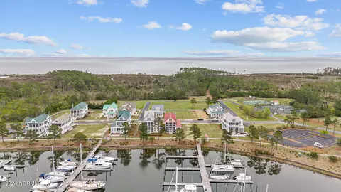 View/Area - 317 E Harborside Dr, Oriental, NC 28571 photo 3 of 5