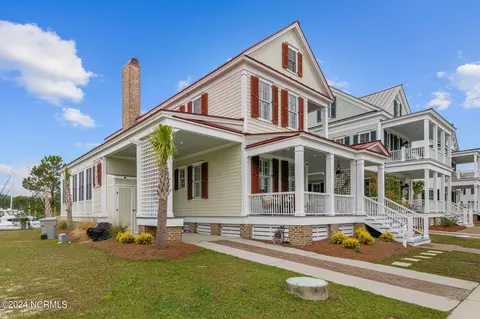 Other - 317 E Harborside Dr, Oriental, NC 28571 photo 4 of 10