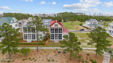 View/Area - 317 E Harborside Dr, Oriental, NC 28571 photo 1 of 5